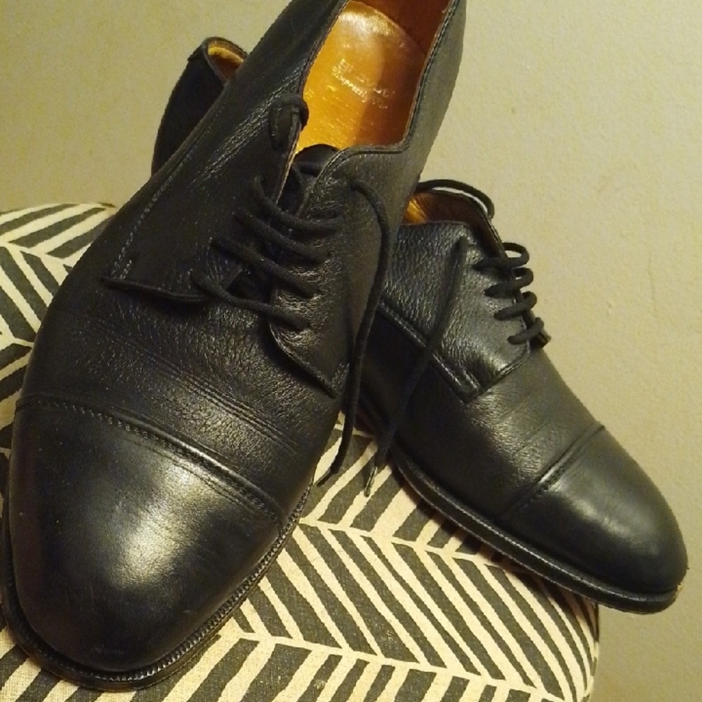 Gravati Made In Italy For Neiman Marcus Black Leather Oxfords